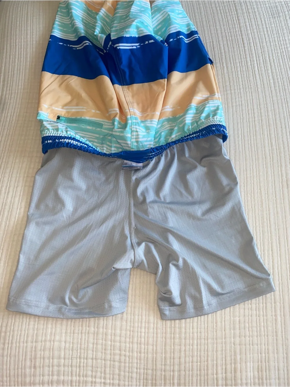 Columbia PFG Men’s M 6” Swim Trunks Blue Aqua Tan Striped
